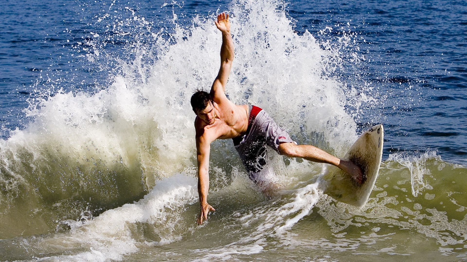 JIU YOU GAME-森林狼在冰湖上拍摄宣传片,展现极寒训练精神,森林狼的比赛